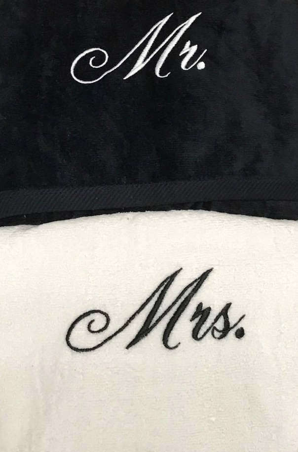 Mr & Mrs Embroidered Beach Towel Set - 36x72